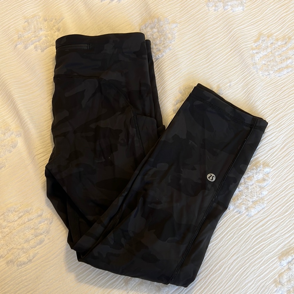Lululemon crops
